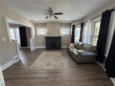 398 E 149th Street Cleveland OH 44110
