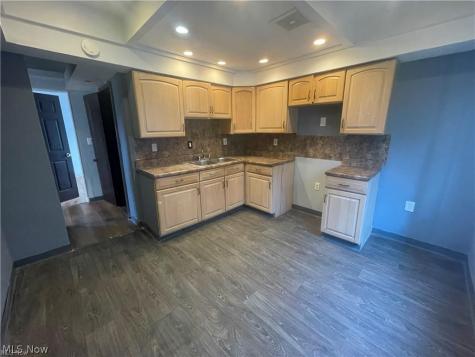 11903 Avon Avenue Cleveland OH 44105