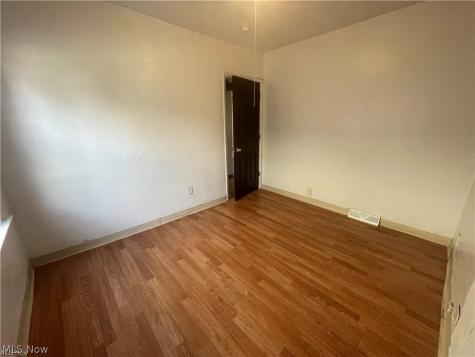 11903 Avon Avenue Cleveland OH 44105