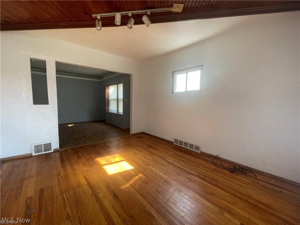 11903 Avon Avenue Cleveland OH 44105