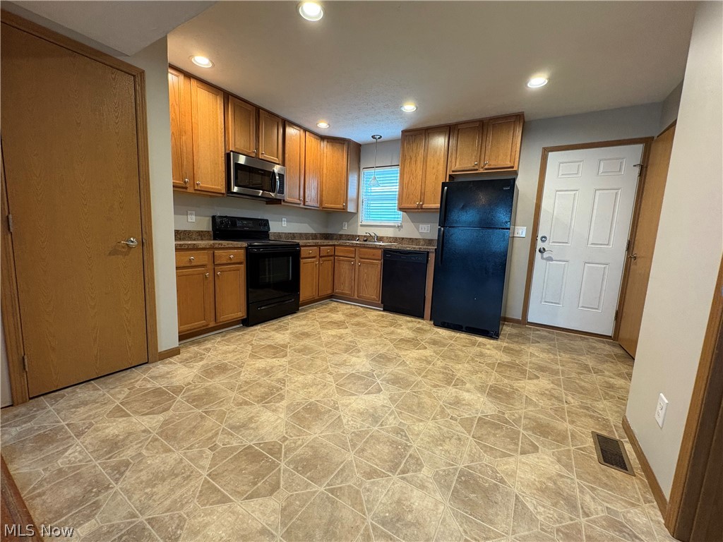 513, 515 & 517 Wheeling Avenue Cambridge OH 43725