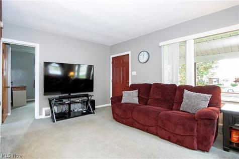 128 Woodlawn Avenue NW Canton OH 44708
