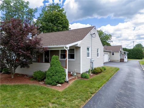 128 Woodlawn Avenue NW Canton OH 44708