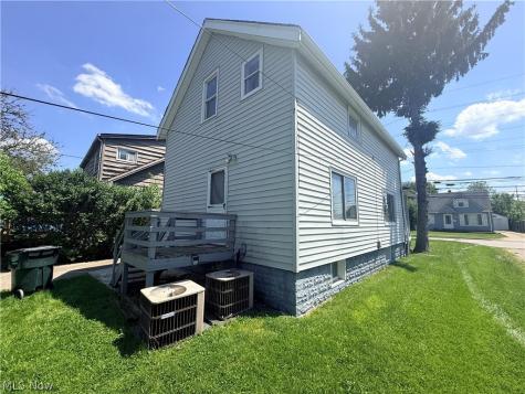 12809 Mccracken Road Garfield Heights OH 44125