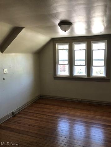 16119 Clifton Lakewood OH 44107