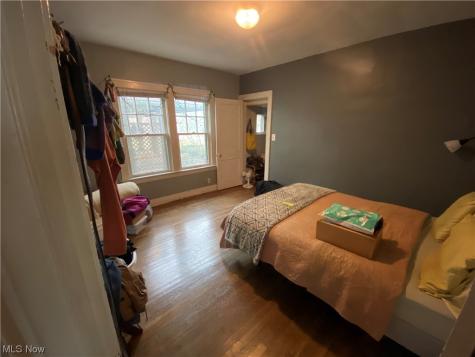 16119 Clifton Lakewood OH 44107