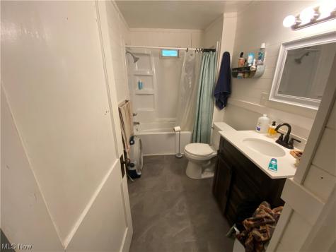 16119 Clifton Lakewood OH 44107