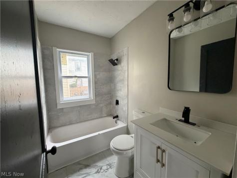15317 Shiloh Road Cleveland OH 44110