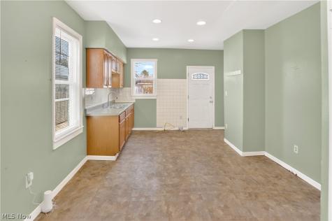 2010 Forestdale Avenue Cleveland OH 44109