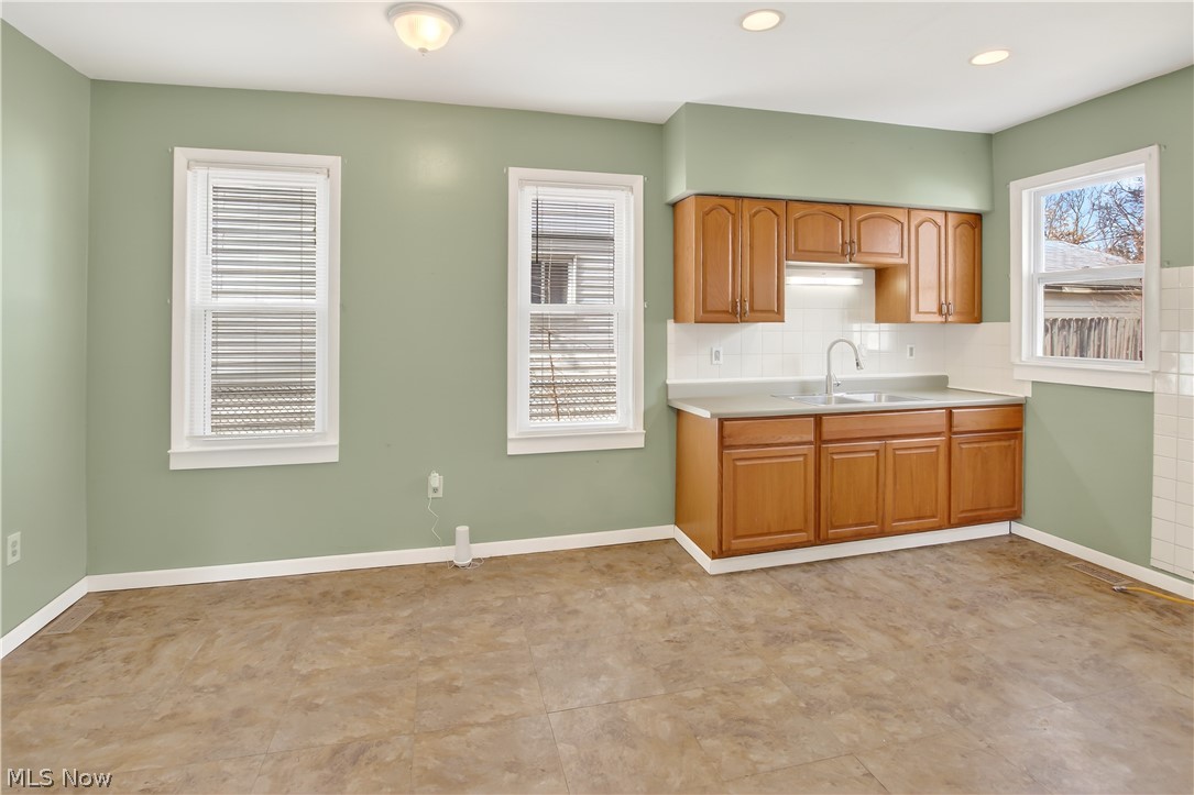 2010 Forestdale Avenue Cleveland OH 44109