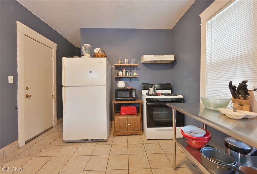 2589 W 10th Street Cleveland OH 44113