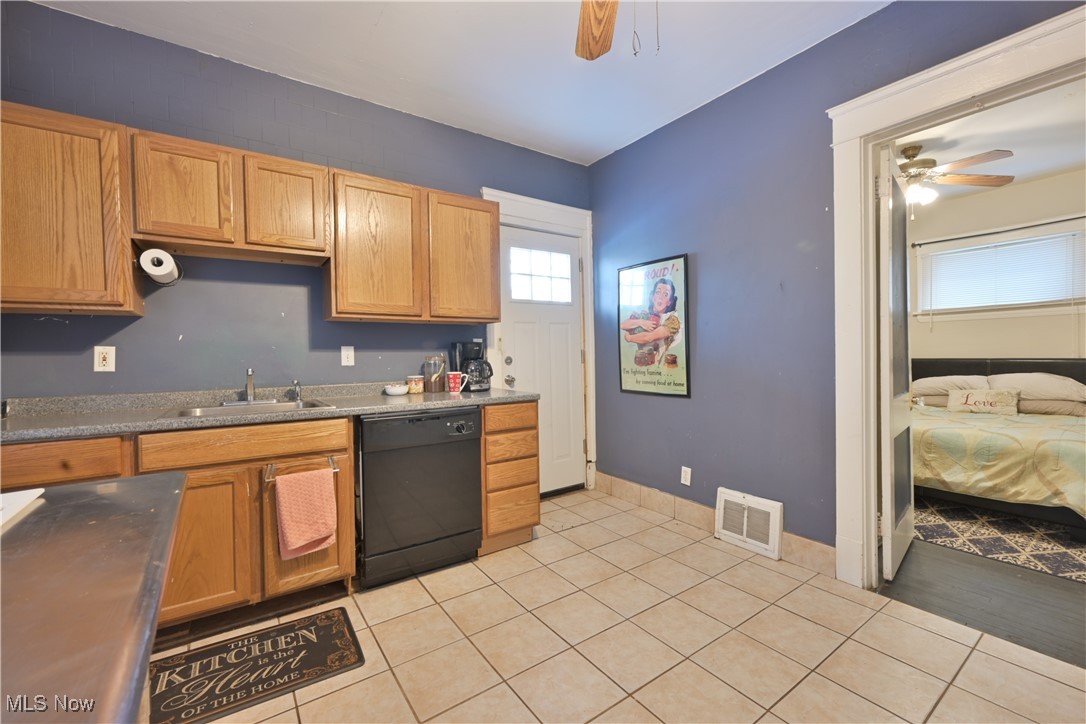 2589 W 10th Street Cleveland OH 44113