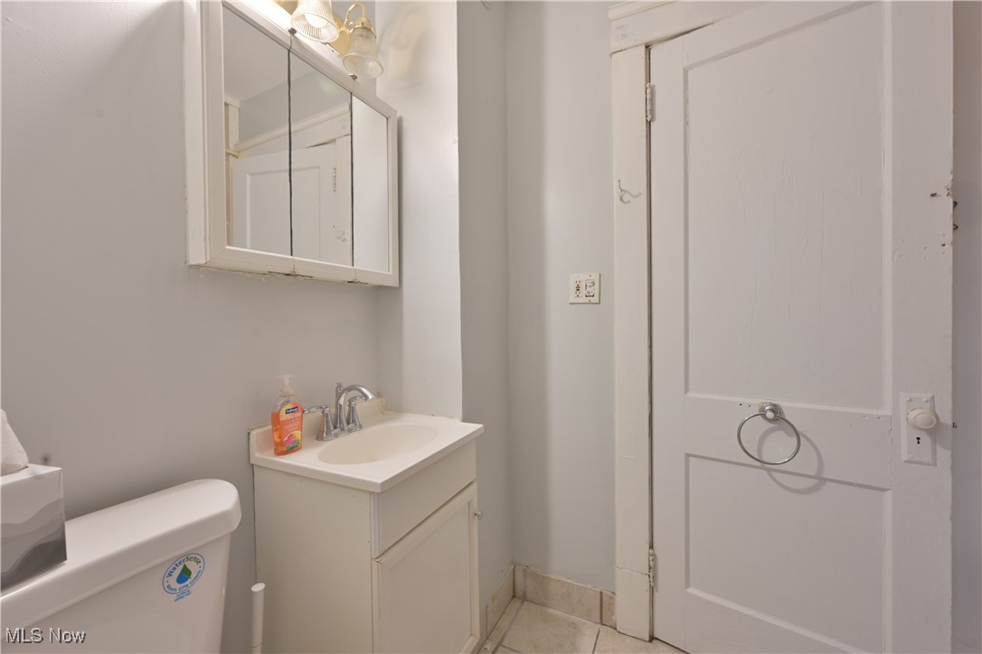 2589 W 10th Street Cleveland OH 44113