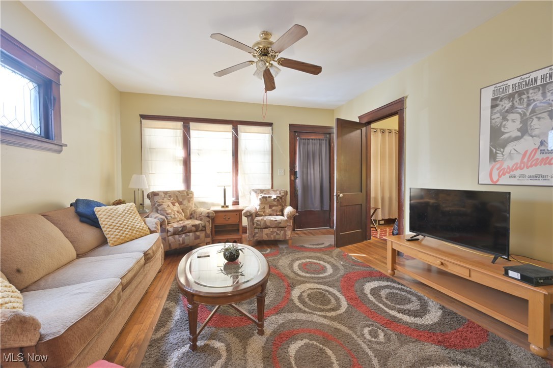 2589 W 10th Street Cleveland OH 44113