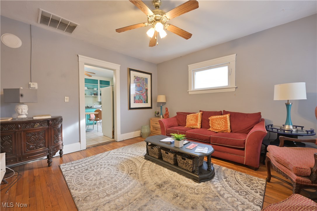 2589 W 10th Street Cleveland OH 44113