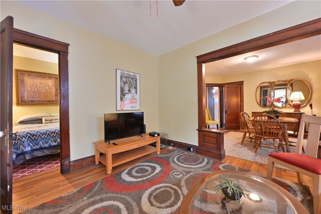 2589 W 10th Street Cleveland OH 44113