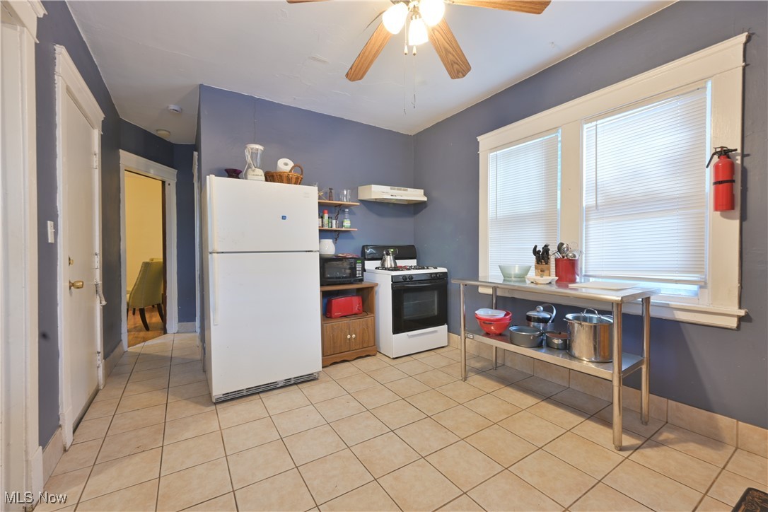 2589 W 10th Street Cleveland OH 44113