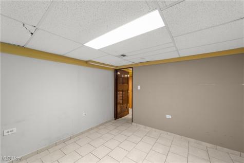 3334 W 82nd Street Cleveland OH 44102