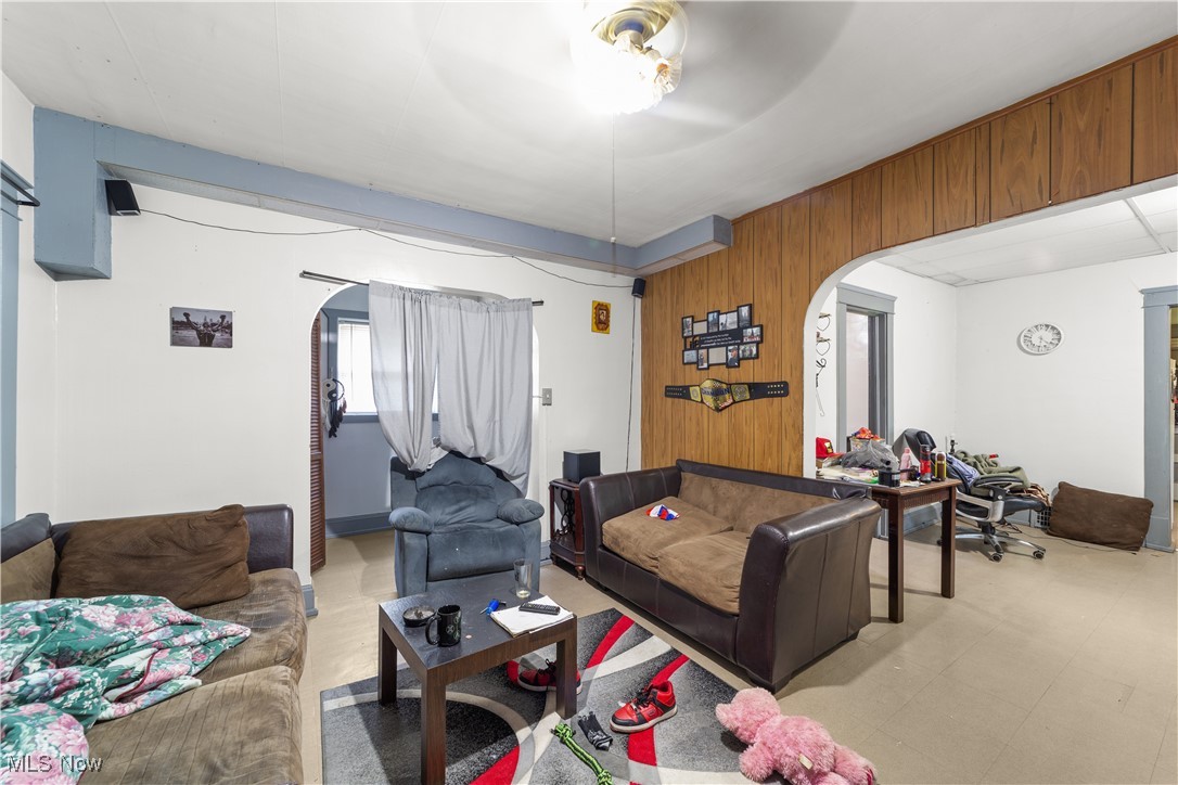 3334 W 82nd Street Cleveland OH 44102