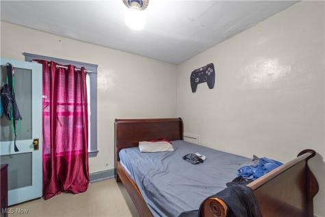 3334 W 82nd Street Cleveland OH 44102