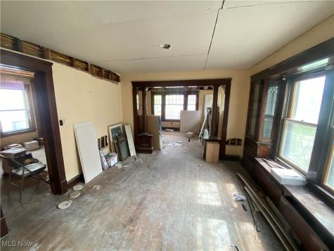 11314 Mount Overlook Avenue Cleveland OH 44104