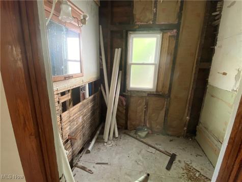 11314 Mount Overlook Avenue Cleveland OH 44104