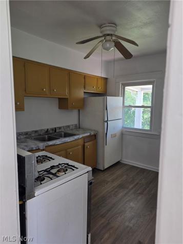3235 W 88th Street Cleveland OH 44102