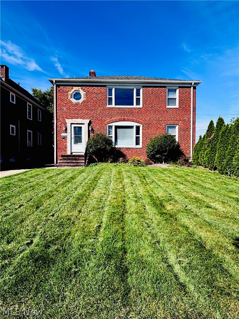 2024 Carabel Avenue Lakewood OH 44107