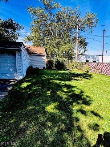 2024 Carabel Avenue Lakewood OH 44107