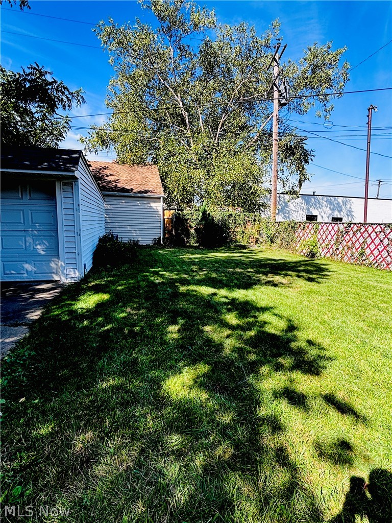 2024 Carabel Avenue Lakewood OH 44107