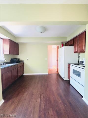 2024 Carabel Avenue Lakewood OH 44107