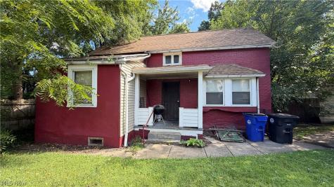 6801 Sebert Avenue Cleveland OH 44105
