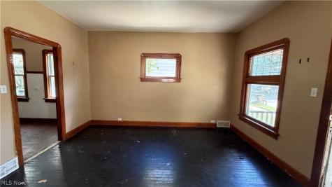 6801 Sebert Avenue Cleveland OH 44105