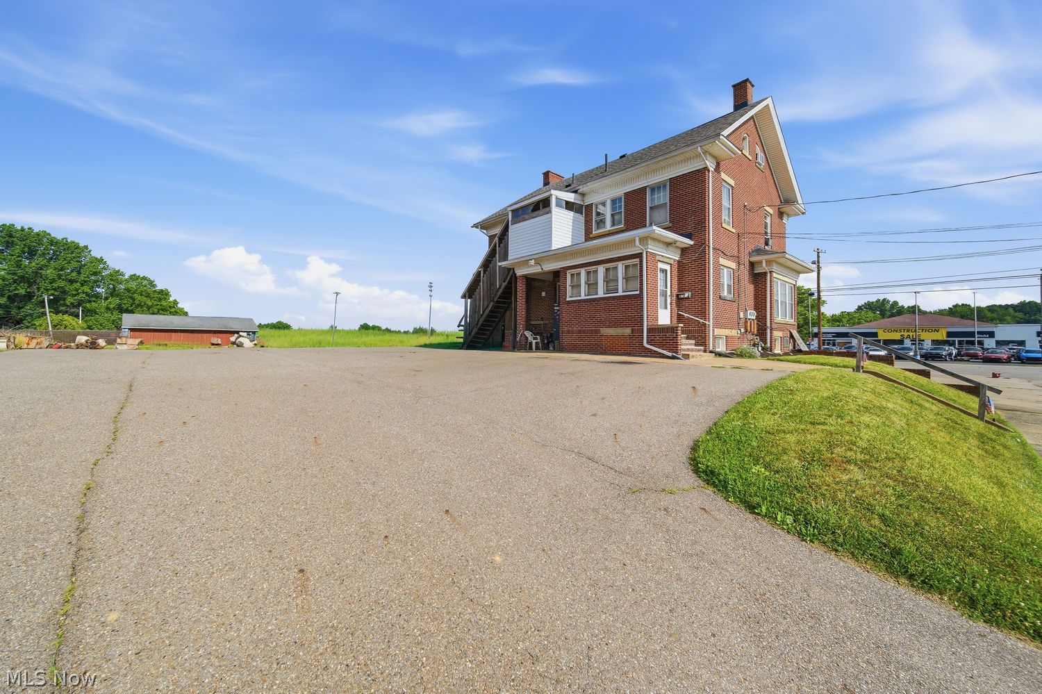 3727 Lincoln Way E Massillon OH 44646