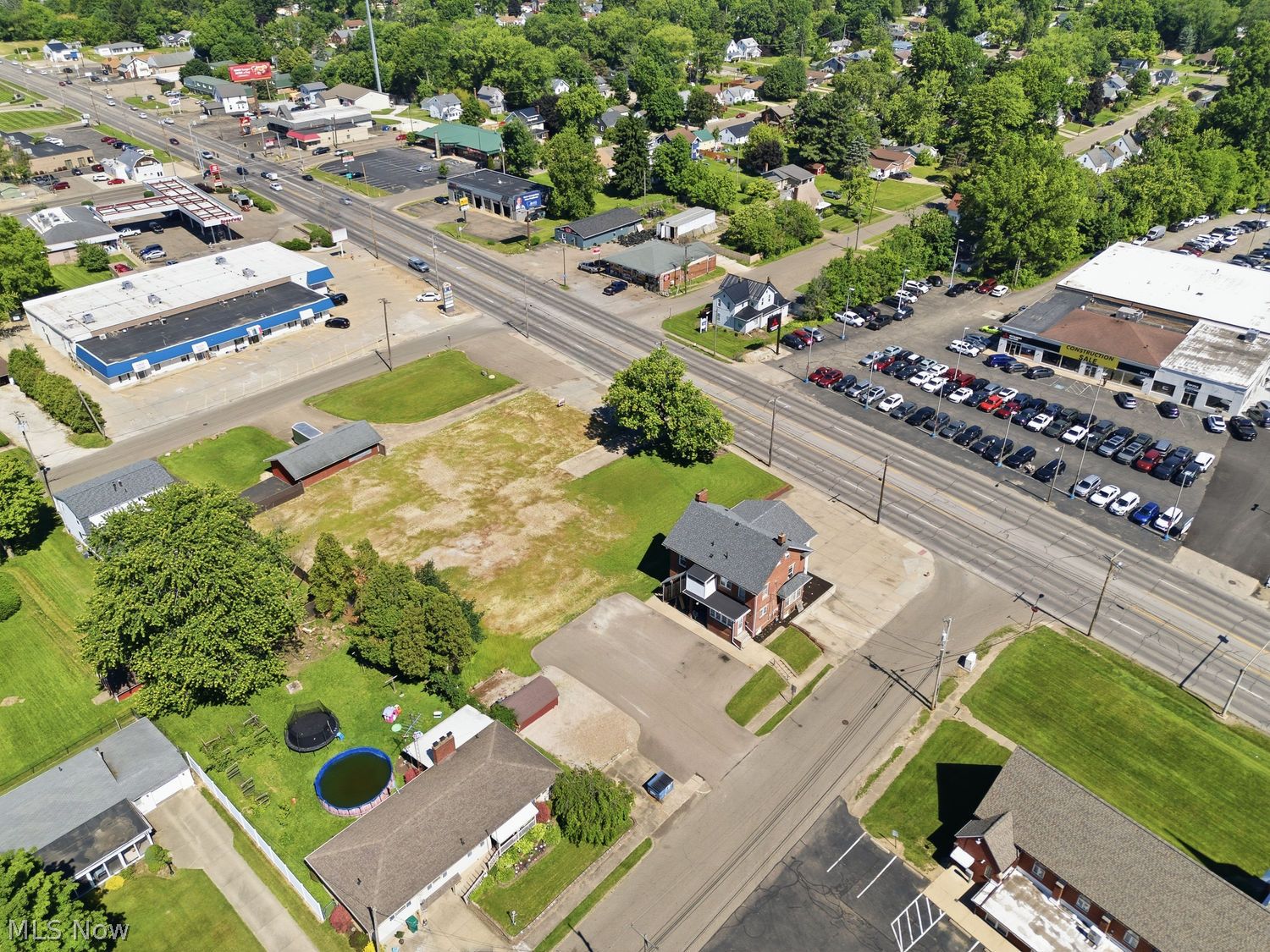3727 Lincoln Way E Massillon OH 44646