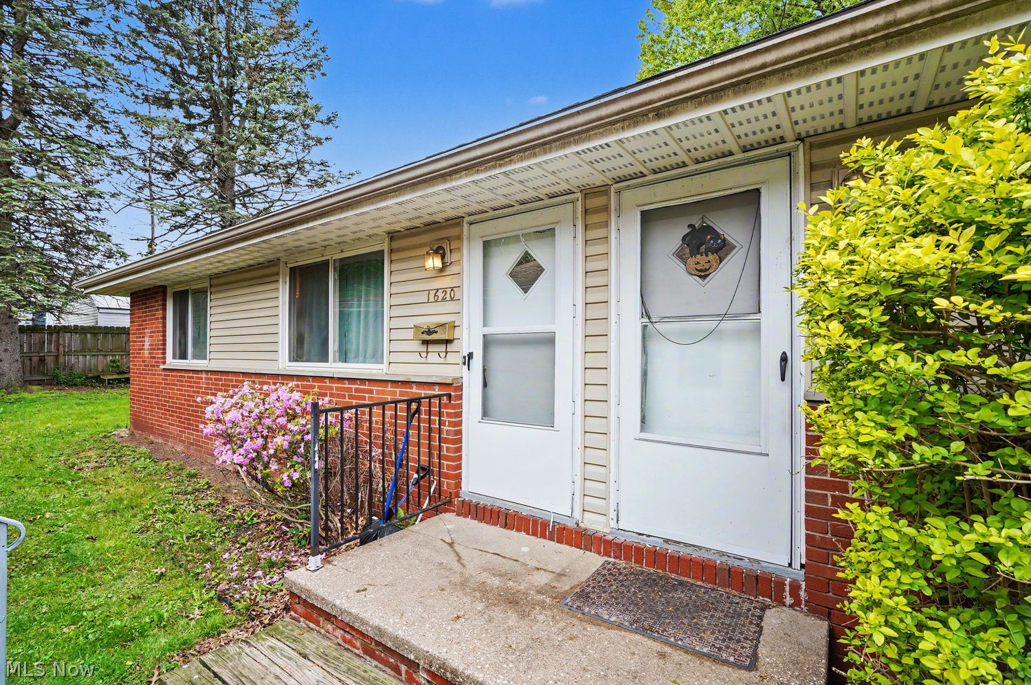 1618 - 1620 Wildon Avenue Akron OH 44306