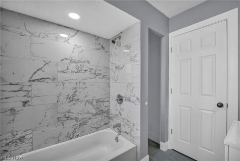 5714 Gerald Avenue Parma OH 44129