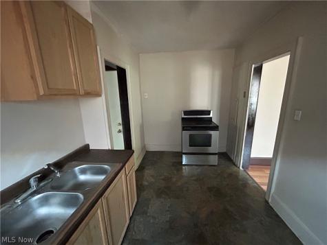 228 Cole Avenue Akron OH 44301