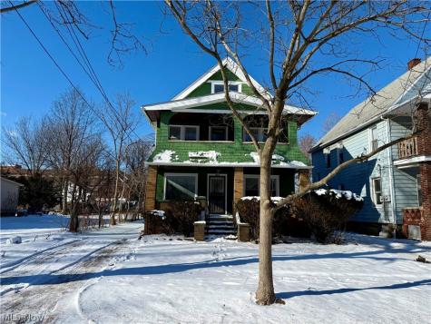15517 Kipling Avenue Cleveland OH 44110