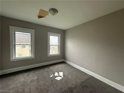15517 Kipling Avenue Cleveland OH 44110