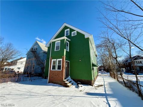 15517 Kipling Avenue Cleveland OH 44110