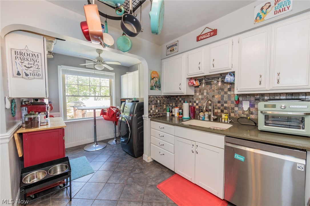 13833 Clifton Boulevard Lakewood OH 44107
