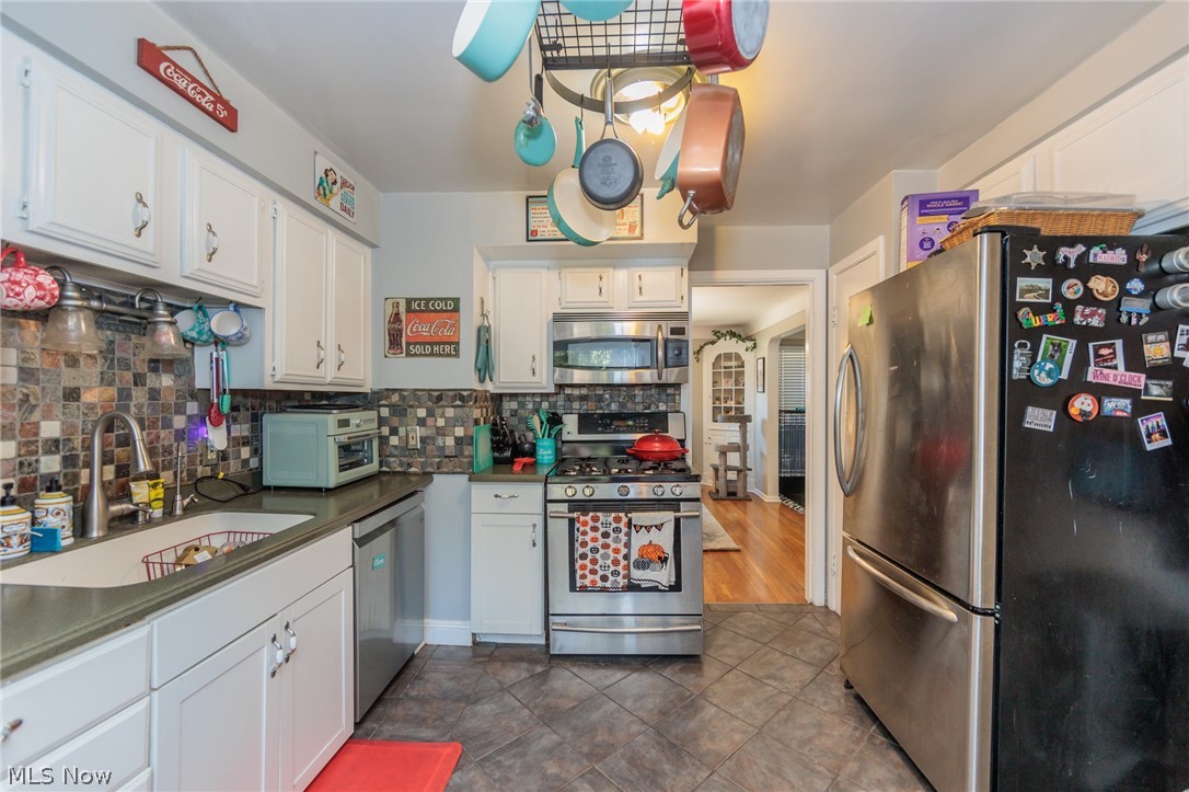 13833 Clifton Boulevard Lakewood OH 44107