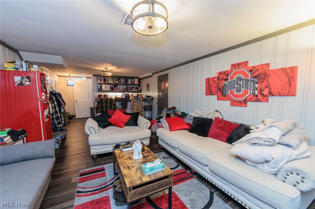 13833 Clifton Boulevard Lakewood OH 44107