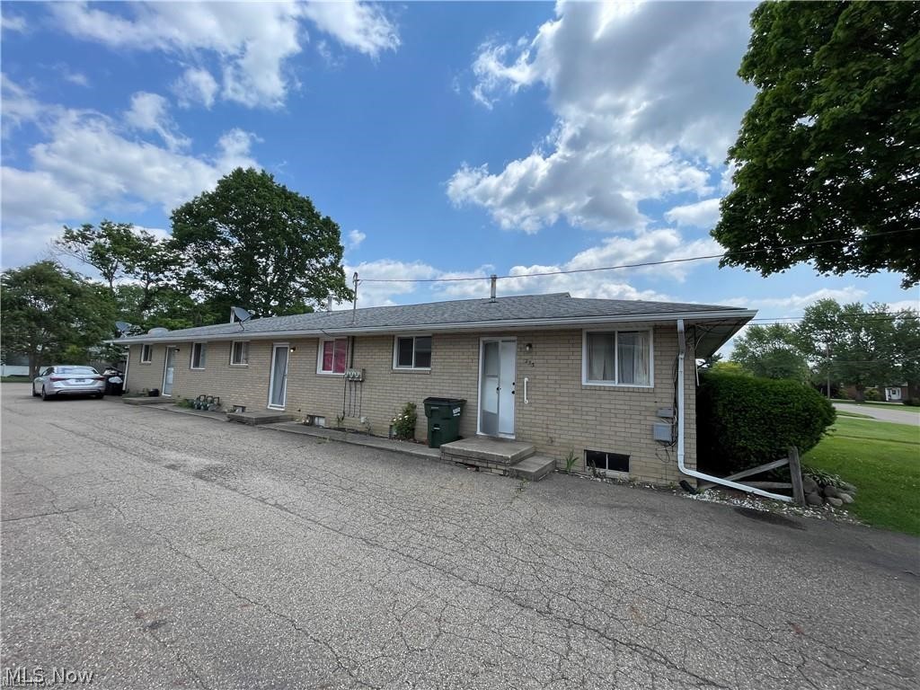 233-237 Kennedy Street Louisville OH 44641