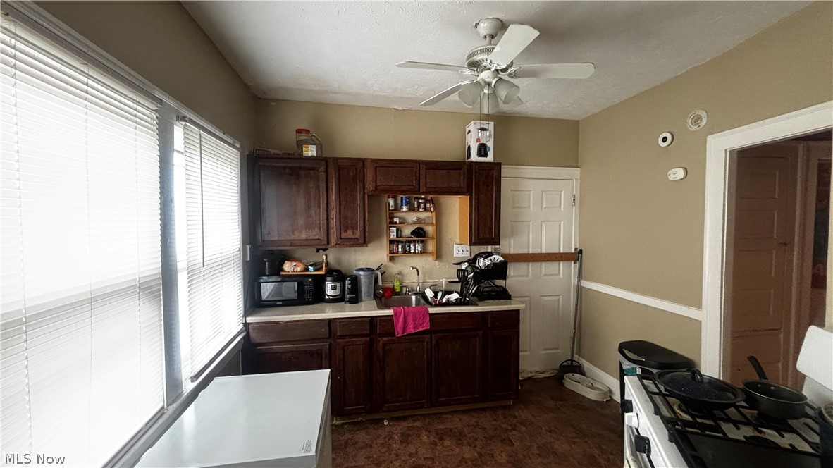 1723 Noble Road East Cleveland OH 44112