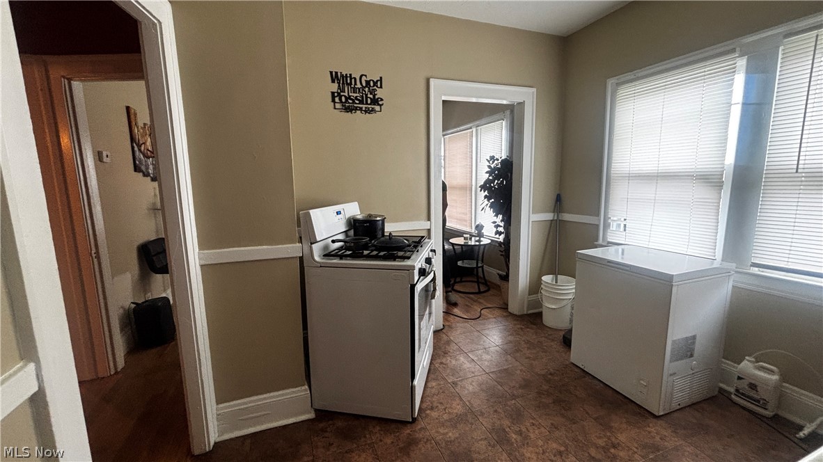 1723 Noble Road East Cleveland OH 44112