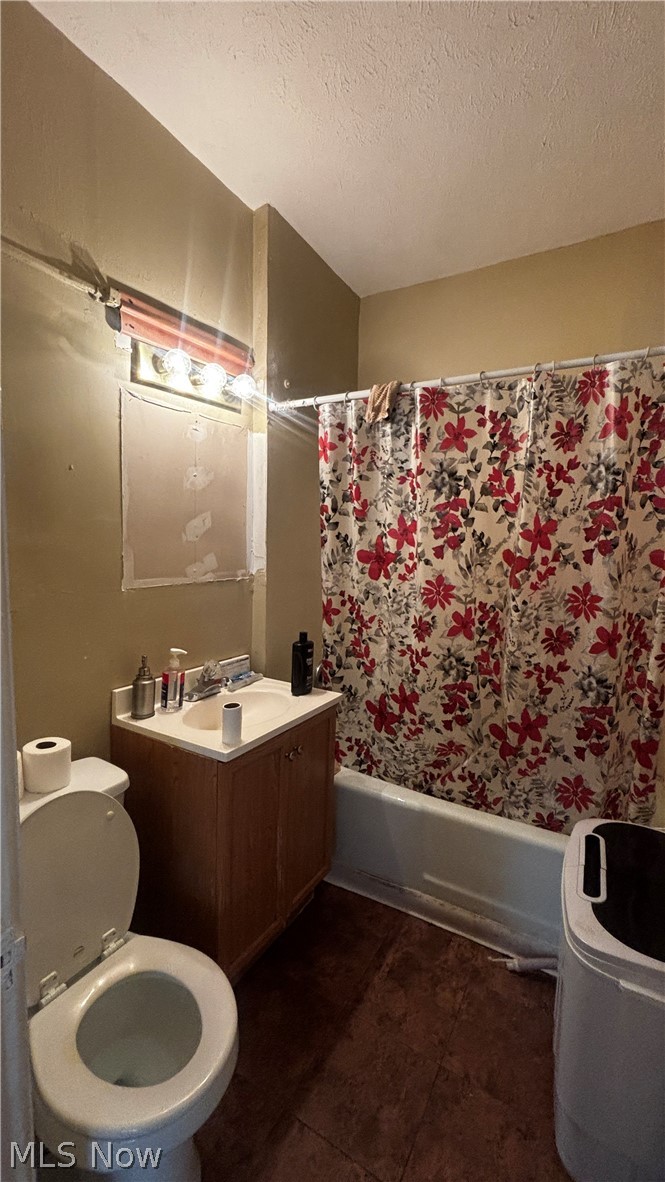 1723 Noble Road East Cleveland OH 44112