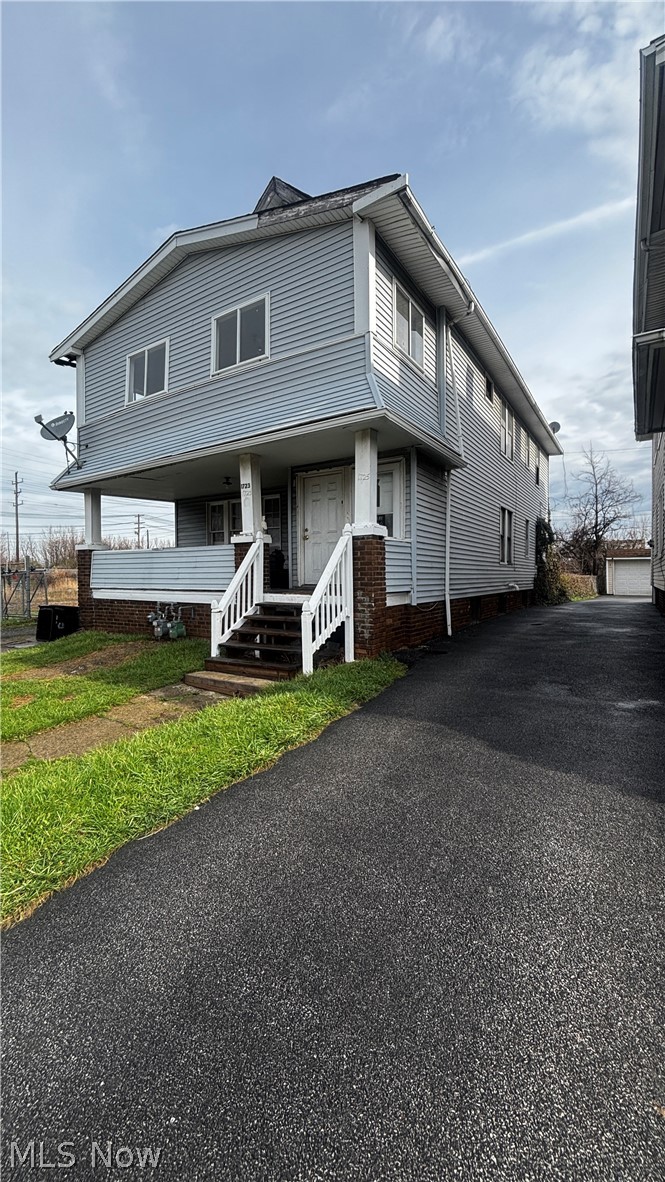 1723 Noble Road East Cleveland OH 44112