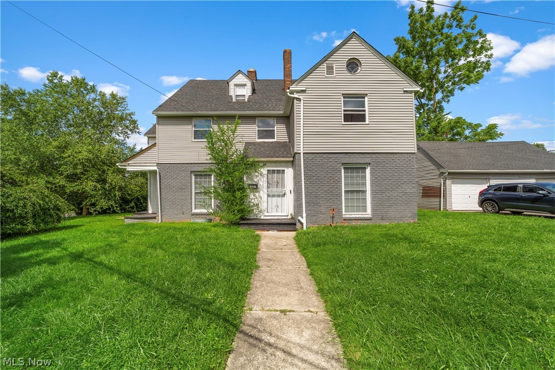 3113 Ashwood Cleveland OH 44120